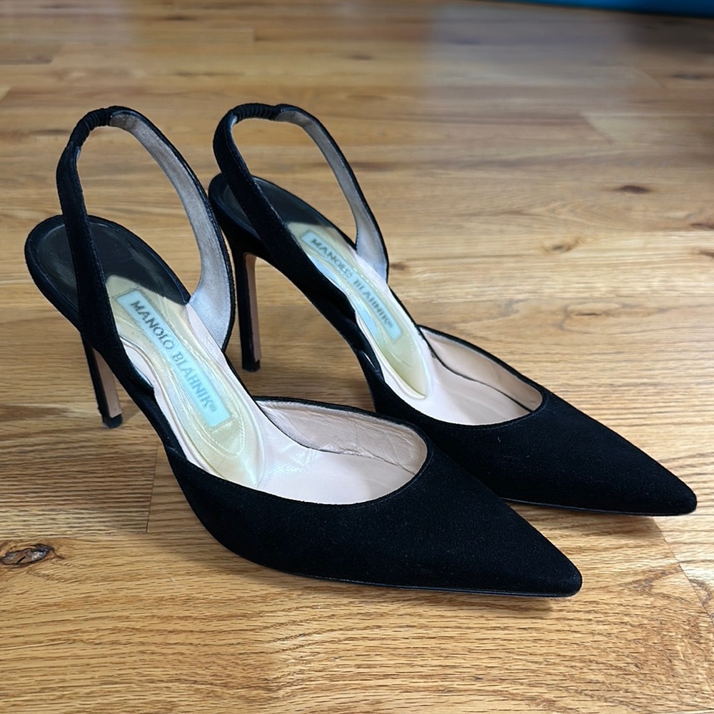 Manolo Blahnik Black Suede 90mm Pointed Toe Heels